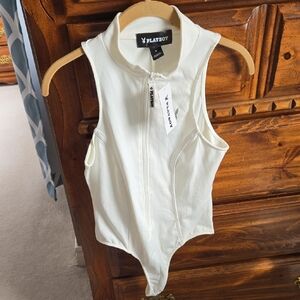 Nwt Women's Ivory Playboy Sleeveless Bodysuit With Zippered Front Size Medium